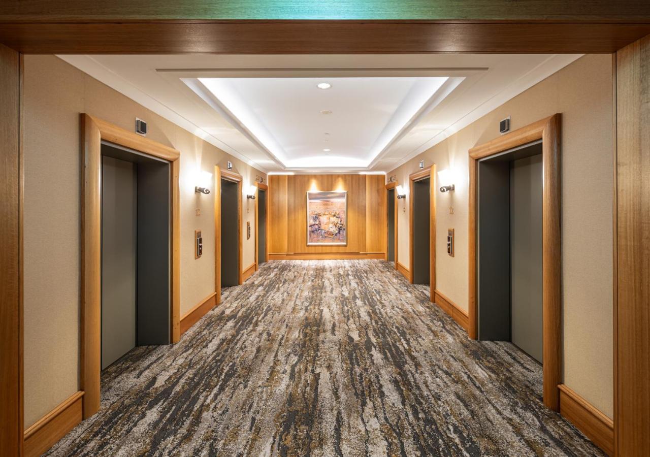 Duxton Hotel Перт Экстерьер фото The elevators at the 10th floor